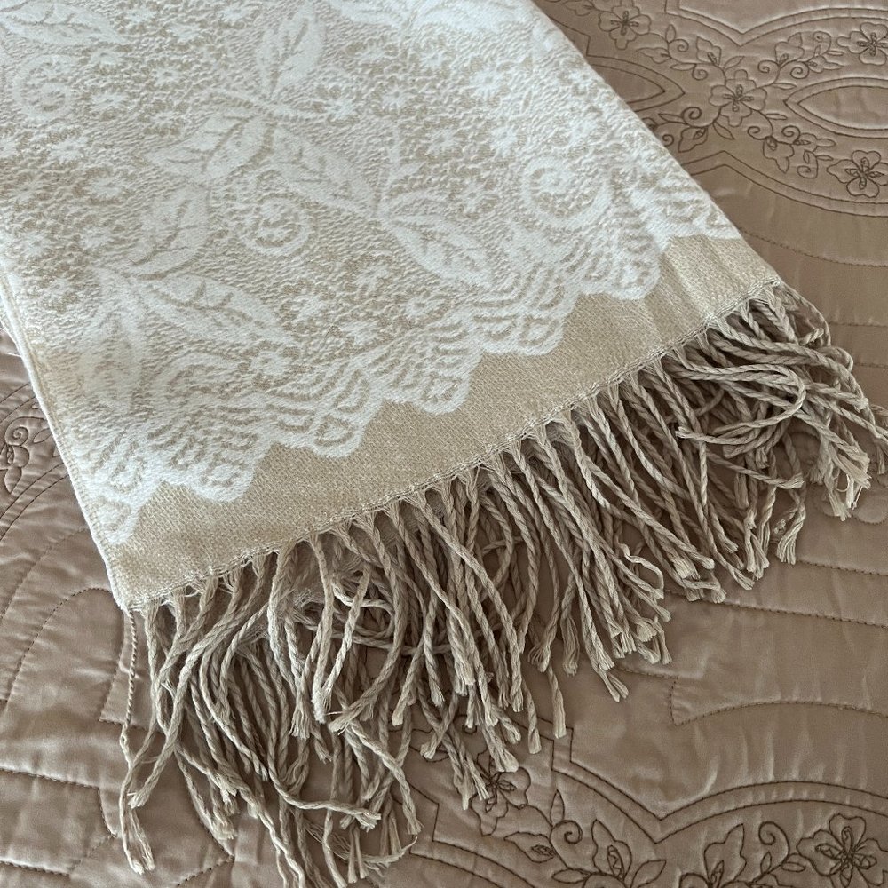 Chico's Beautiful Scarf, BRAND NEW